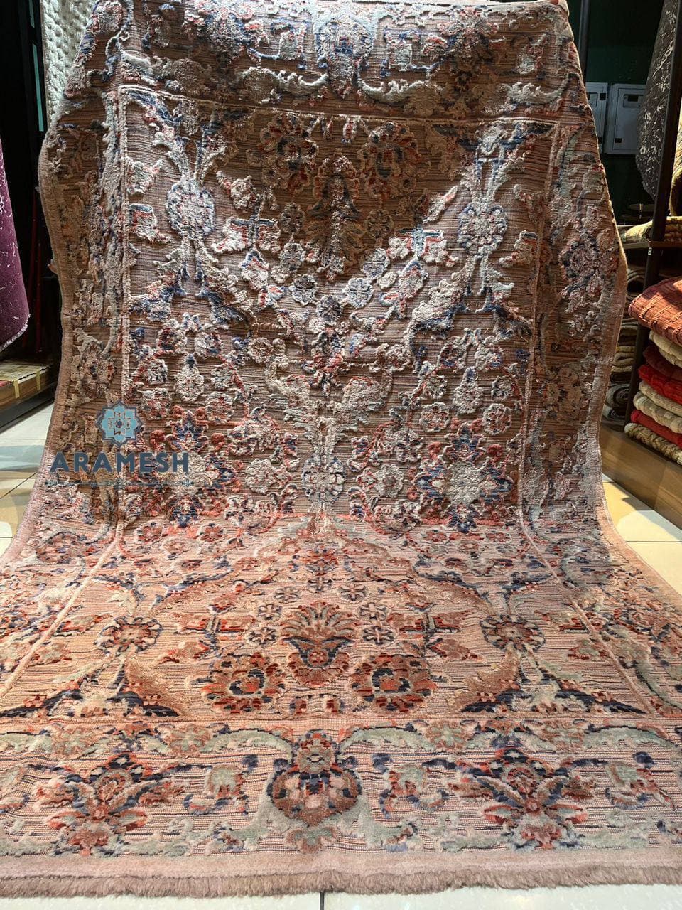 تصویر فرش پشمی سلطان آباد کد 24 گل برجسته — نمای 1